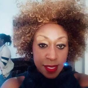 Meet your Posher, Monica